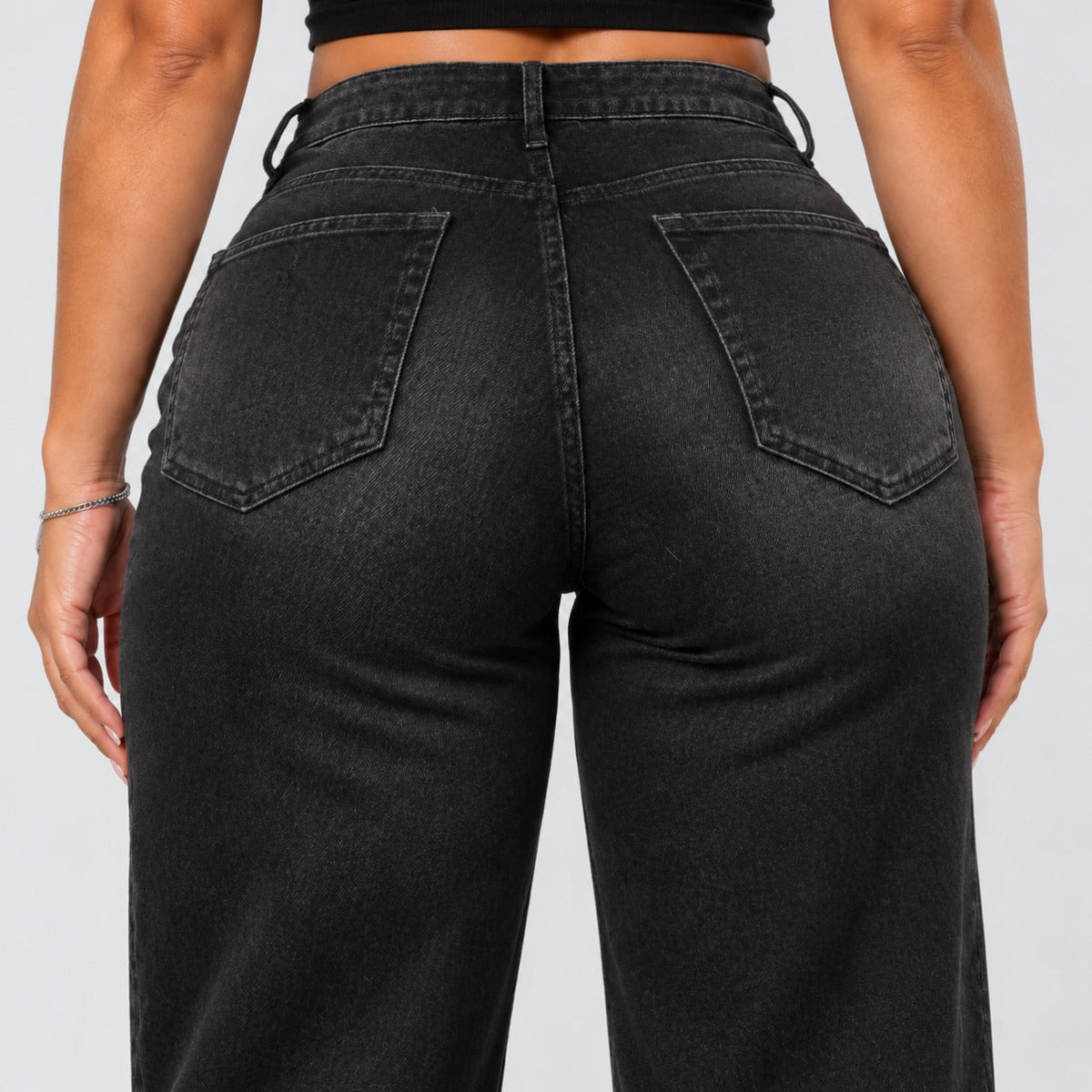 Black | Back close-up